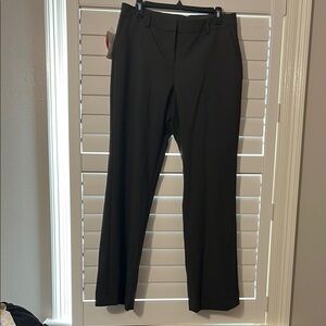 NWT Women's Brown Isaac Mizrahi Pants. Size 10